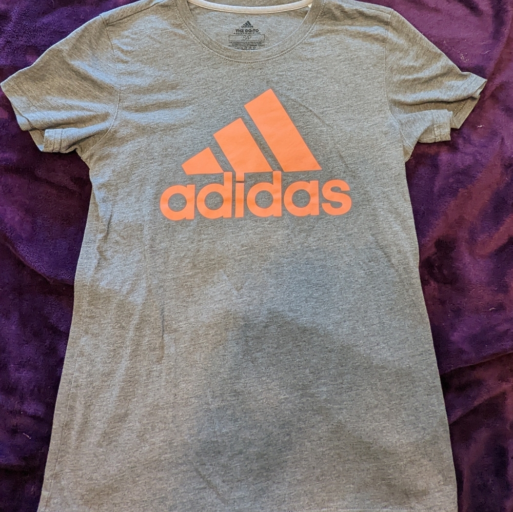 Adidas t-shirt